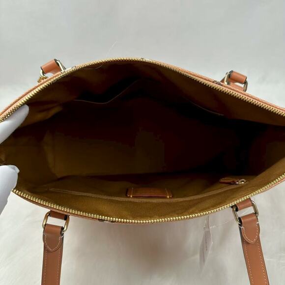 Coach Gallery Tote Bag With Shell Print In Canvas/Coral/Sunrise CBM12 NWT - Picture 5 of 9